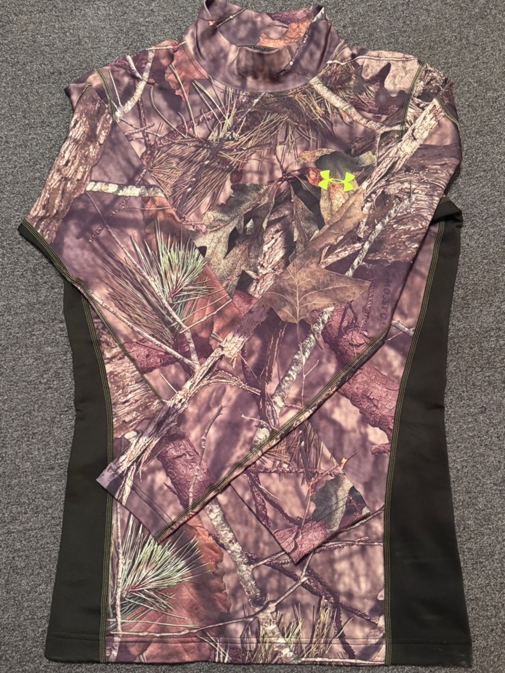 Under Armour Scent Control Camo Mock Neck Top - Brown/Olive